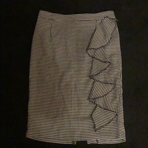 Really cute pencil skirt.